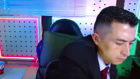 DARKO0717 online show from February 9, 11:36 am