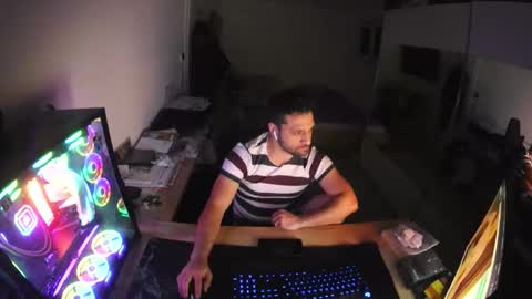 Snapshot of darkschneider_ chatting on September 29, 5:06 am darkschneider_ online show from September 29, 5:06 am