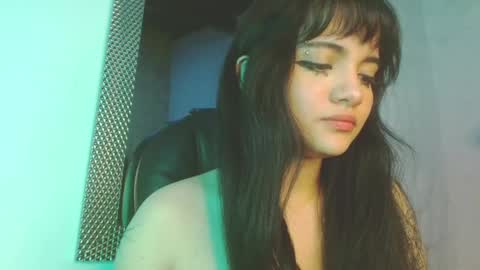 Snapshot of darky_doll chatting on October 3, 3:59 am Darky Doll online show from October 3, 3:59 am