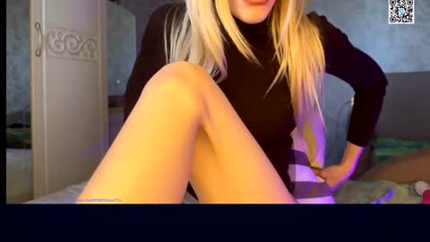 Snapshot of darlingdarinka chatting on September 30, 6:13 am D online show from September 30, 6:13 am