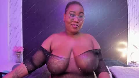  Darnell Queen online show from November 15, 6:04 am