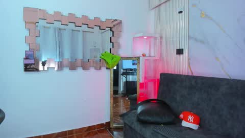 darwin_ggh online show from December 19, 10:44 am