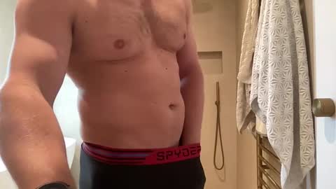darwins_dessert online show from May 18, 6:03 pm