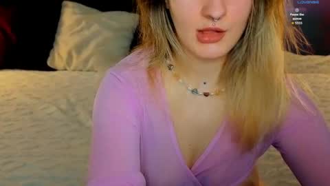 daryana_gray online show from May 12, 6:22 am