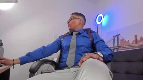 Snapshot of dash_bukoski chatting on September 26, 11:40 am Dash online show from September 26, 11:40 am