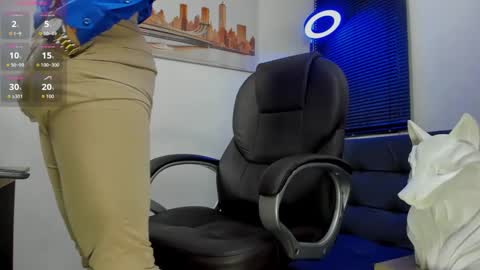 Snapshot of dash_bukoski chatting on September 9, 1:33 pm Dash online show from September 9, 1:33 pm