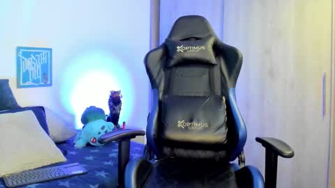 DAVE MAX online show from March 3, 12:34 pm