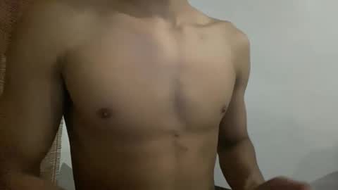 davidth000 online show from February 11, 5:22 am