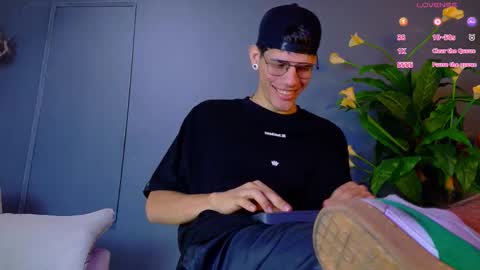 daviid_huge online show from November 7, 1:35 pm