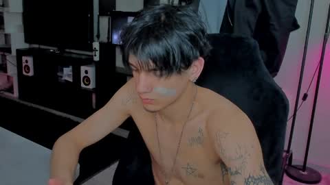 davis online show from April 4, 4:58 pm