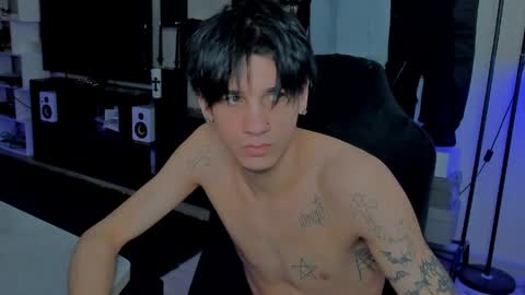 davis online show from April 9, 10:10 am