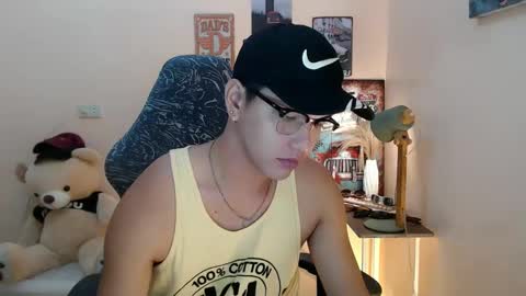 JC LOVER BOY online show from December 5, 2:37 am