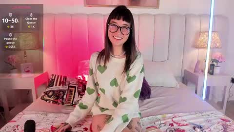 dayanne1 online show from May 6, 1:55 am
