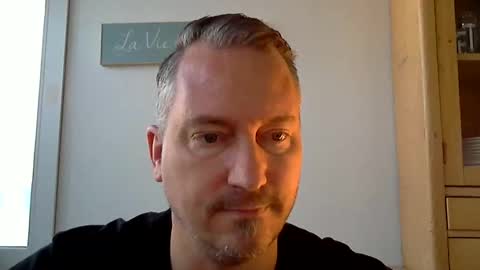 daytrader77 online show from April 22, 10:22 am