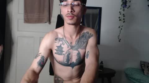 dazzayy online show from May 13, 1:26 am