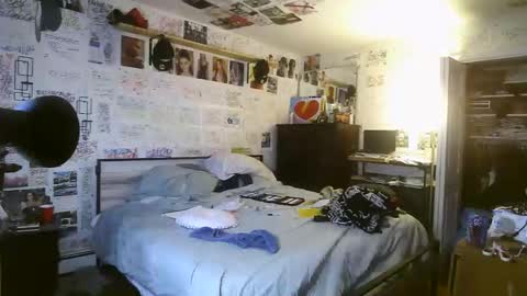 dbeamon92 online show from March 1, 9:52 pm