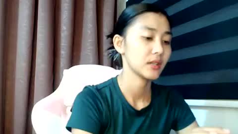 Snapshot of de_amore chatting on September 29, 4:17 pm Angel online show from September 29, 4:17 pm