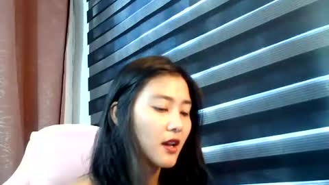 Snapshot of de_amore chatting on October 5, 6:22 am Angel online show from October 5, 6:22 am