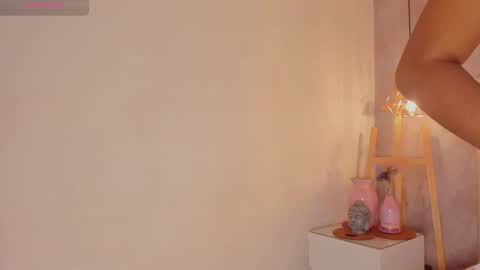 Snapshot of dea_athenea chatting on September 10, 9:27 pm dea_athenea online show from September 10, 9:27 pm