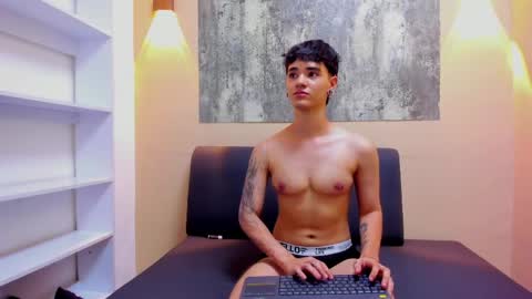 Deacon online show from April 15, 9:04 pm