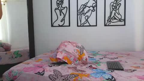 Andres online show from February 20, 8:36 pm