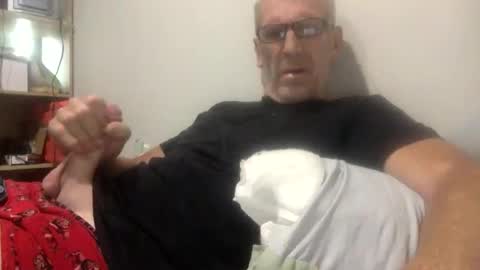 deanofflove221000 online show from December 4, 1:16 am