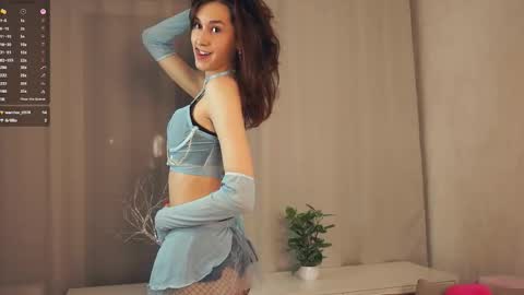 Snapshot of debbibelgard chatting on October 13, 8:11 pm Belga online show from October 13, 8:11 pm