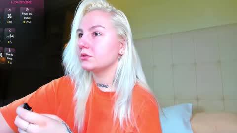 Debbie Mon Tue Fri Sun Sat GMT 3 1000am - 0400pm  online show from February 25, 6:00 pm