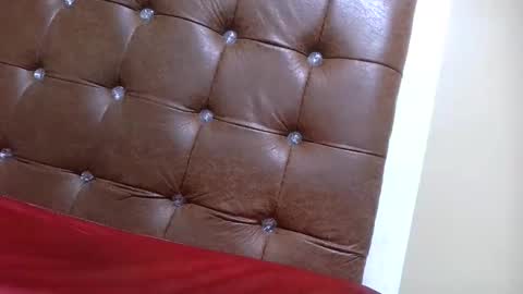 decraze online show from May 13, 8:02 am