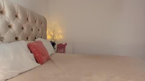 Denise online show from March 7, 2:23 pm