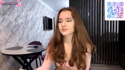 Anna online show from October 3, 3:31 pm