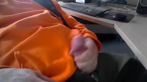 Snapshot of deepstrokes25 chatting on February 4, 9:20 pm deepstrokes25 online show from February 4, 9:20 pm