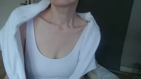 KamiDevi online show from October 13, 3:14 pm