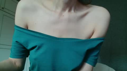 KamiDevi online show from October 9, 3:17 pm