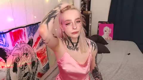 degradat1on online show from February 19, 3:27 pm