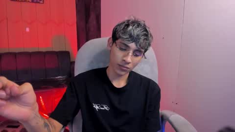 Deilan Wolf  online show from March 4, 7:27 am