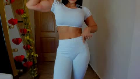 deisymadrid online show from May 5, 9:31 pm