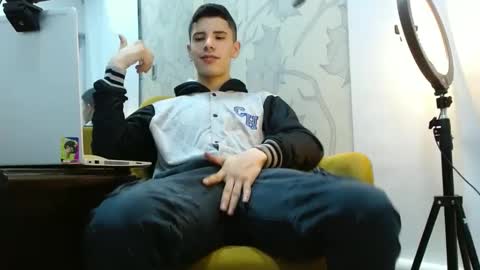 Snapshot of delglo chatting on October 10, 4:40 am delglo online show from October 10, 4:40 am