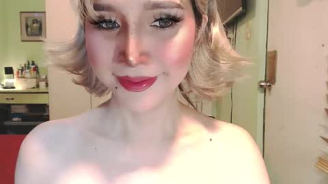 Mercedes online show from April 8, 2:14 am