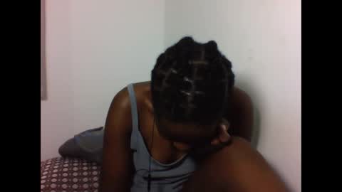 EVAH online show from April 14, 3:10 am