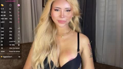 Hello your loving faye 3 online show from March 30, 10:26 am