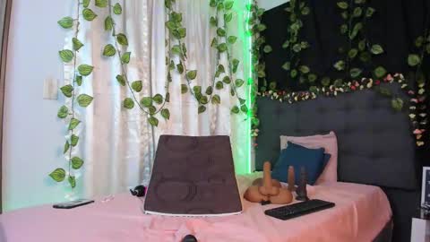 Delilah  online show from January 15, 10:29 pm