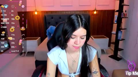 delilah_leone online show from January 16, 7:12 pm