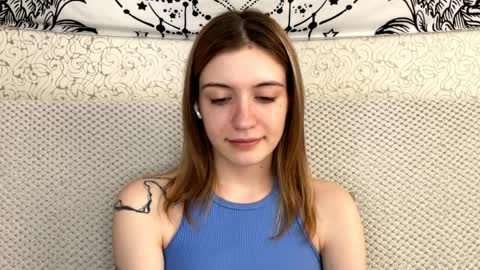 Sia online show from April 5, 1:30 pm