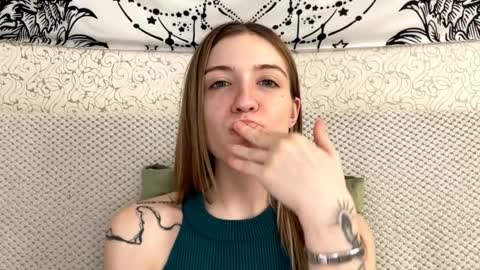 Sia online show from April 9, 12:44 pm