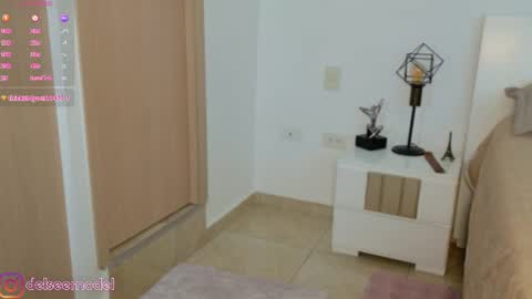 Snapshot of delsee_ chatting on September 11, 2:40 pm Delsee online show from September 11, 2:40 pm