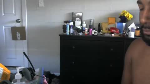 Snapshot of delta7012 chatting on February 21, 3:43 pm delta7012 online show from February 21, 3:43 pm