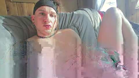 Frankie online show from March 2, 8:18 pm