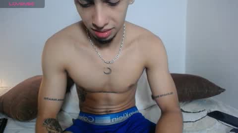 Snapshot of demeter_salviati chatting on October 5, 11:23 pm Demeter Salviati online show from October 5, 11:23 pm