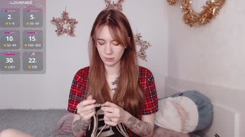 Snapshot of demiamour chatting on December 14, 10:56 am Demi. not your babybabebb and other shit online show from December 14, 10:56 am